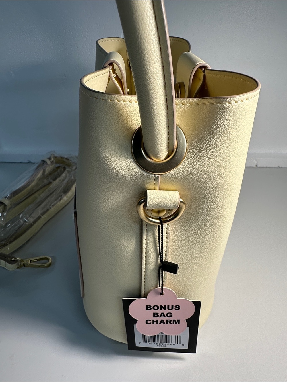 Nanette Lepore ISABELA Buttercream Shoulder or Convertible Bucket Bag-NWT - Picture 5 of 15